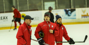 FOTO: U-20 izlases pirmdienas ledus treniņš "Volvo" ledus hallē 