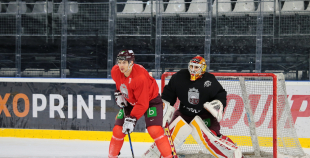 FOTO: Latvijas izlases treniņš Seržī ledus arēnā 