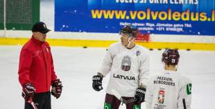 Nosaukts Latvijas nacionālās hokeja izlases sastāvs pēdējām pārbaudes spēlēm ar Šveici