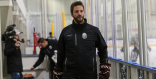 FOTO: Latvijas izlase pilnā sastāvā "slīpē" vairākumu