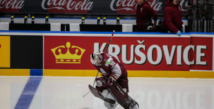 Latvijas izlase lieliski cīnās, taču mača izskaņā piekāpjas Šveicei
