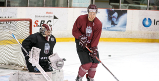 Latvijas izlases treniņnometnei pievienojušies Kaspars Daugaviņš un Kristaps Sotnieks