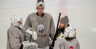 FOTO: Latvijas U-18 hokeja izlases treniņš