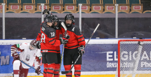 Mūsu U-18 hokejisti fantastiski cīnās un iegūst astoto vietu pasaulē!