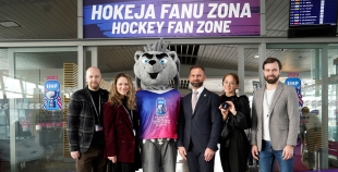 Lidostā “Rīga” atklāta IIHF Pasaules Čempionāta Hokejā informācijas un atpūtas zona faniem