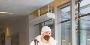 FOTO: Latvijas hokeja izlases dodas uz Pekinas olimpiskajām spēlēm