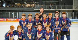 FOTO: Apbalvotas LBJČH labākās komandas un rezultatīvākie spēlētāji