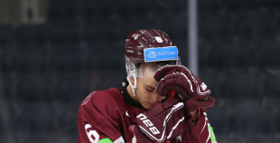 Latvijas izlase izcīna punktu pret Slovākiju un saglabā izredzes uz 1/4 finālu