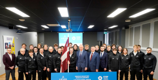 FOTO: Paziņo Latvijas izlases sastāvu un karognesēju Jaunatnes olimpiādei