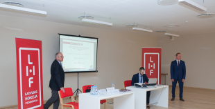 FOTO: Vecāku asambleja Valmierā