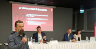 Aigars Kalvītis pārliecinoši ievēlēts par Latvijas Hokeja federācijas prezidentu