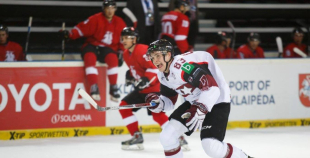 Latvijas klubu izlase aizraujošā cīņā uzvar Lietuvu un Dariusu Kasparaiti 