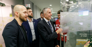  Jaunā hokeja sezona rit pilnā sparā - visas Latvijas hokeja valstsvienības ir uz laukuma 