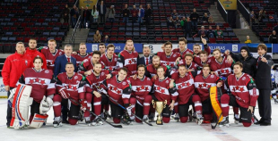 FOTO: Latvijas klubu izlase triumfē Klaipēdas turnīrā 
