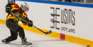 FOTO: Apbalvotas LBJČH labākās komandas un rezultatīvākie spēlētāji