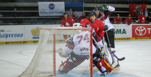 Latvijas klubu izlase aizraujošā cīņā uzvar Lietuvu un Dariusu Kasparaiti 