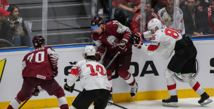 Latvijas izlase lieliski cīnās, taču mača izskaņā piekāpjas Šveicei