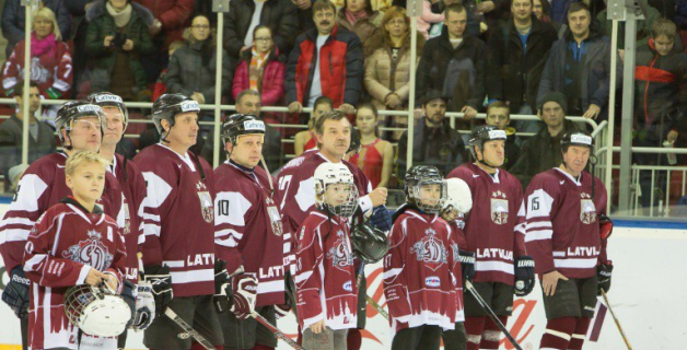 Latvijas hokeja veterāni atzīst Krievijas leģendu pārākumu