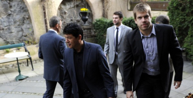 Hokejisti pieņemšanā Latvijas vēstniecībā Stokholmā