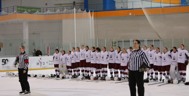 Latvijas sieviešu izlase izšķirošajā spēlē zaudē Lielbritānijai