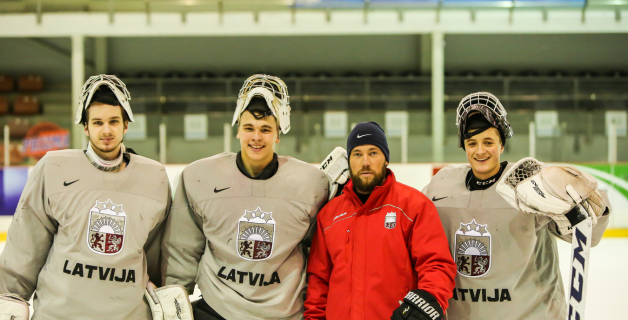FOTO: U-20 izlases pirmdienas ledus treniņš "Volvo" ledus hallē 